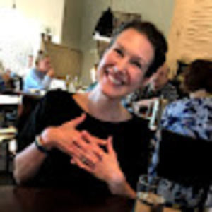 Meet your Posher, Dana